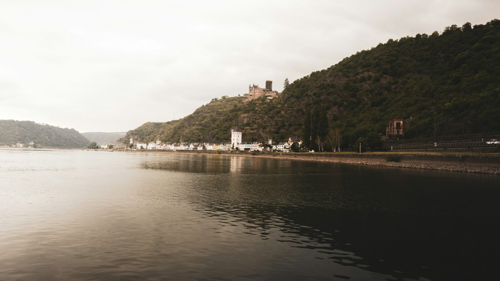 Ein schöner Tag am Rhein